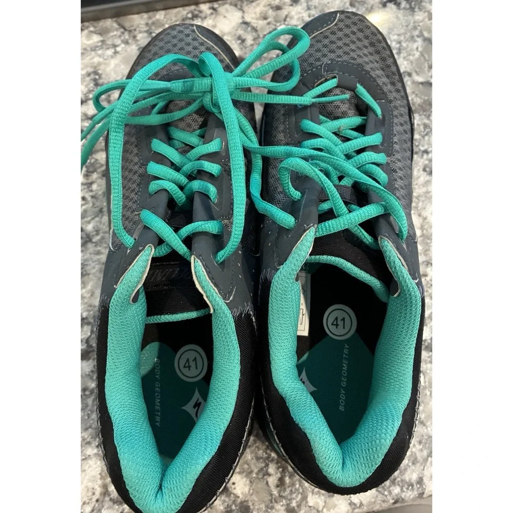 Specialized Body Geometry Cadette Women Black/Carbon/Emerald Green - 9.5/41